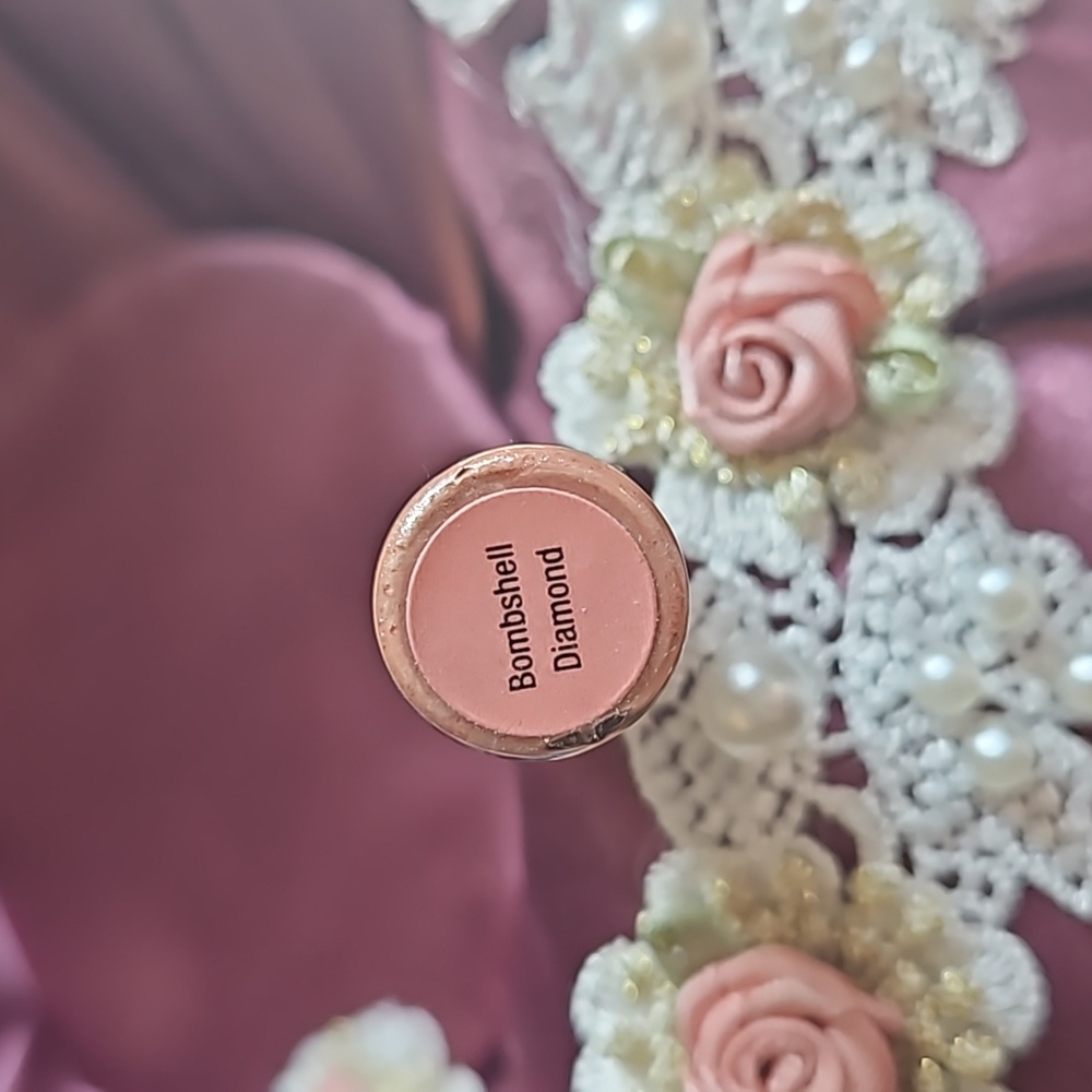 SeneGence LipSense LipColor Bombshell Diamond